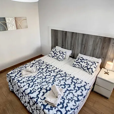 Paseo Maritimo Edificio Palmeras 아파트 *
